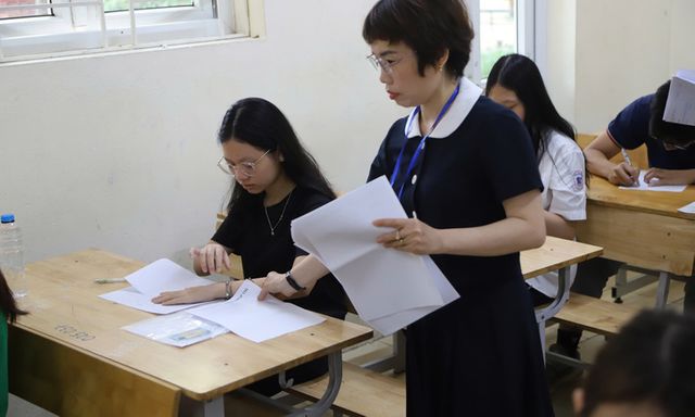 Thi Ngoại ngữ vào 10 tại Hà Nội: 99,68% thí sinh tham dự; 1 thí sinh bị đình chỉ