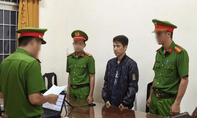 Tin pháp luật nổi bật 24h qua: Tạm giữ hình sự đối tượng cất giấu 11 túi ma túy đá trong cốp xe máy