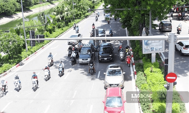 Tin tức dự báo thời tiết ngày 1/6: Hà Nội tiếp tục nắng nóng trên 35 độ C, TPHCM đề phòng lốc, sét, mưa đá ngày đầu thi vào lớp 10