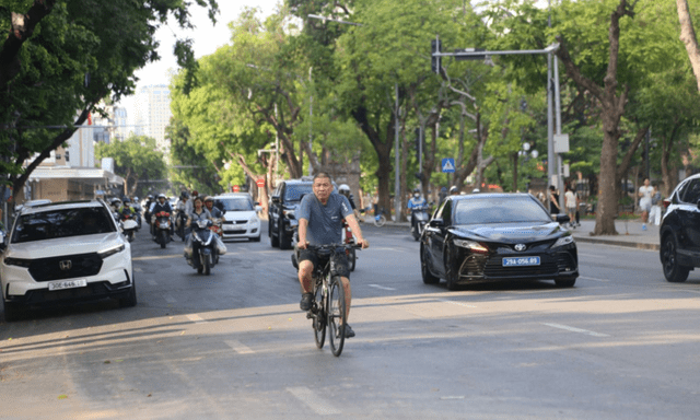 Hà Nội lùi thông qua đề án vùng phát thải thấp để hạn chế xe máy xăng