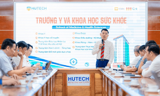 Cựu Hiệu trưởng Trường ĐH Y khoa Phạm Ngọc Thạch làm Hiệu trưởng Trường Y HUTECH