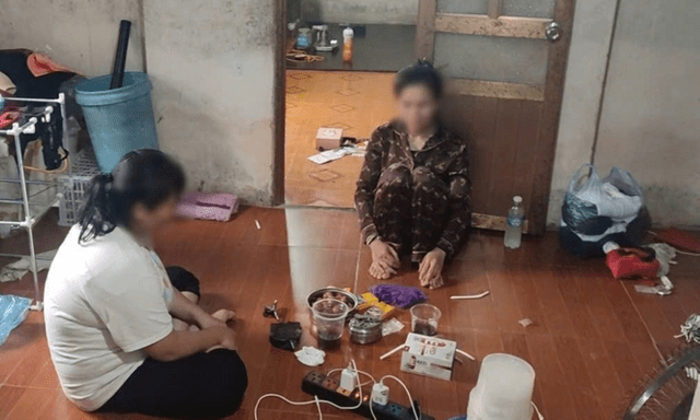 Phát hiện 2 