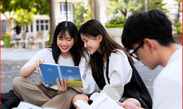 Tin tức giáo dục 24h: Bộ GD&ĐT đề xuất sinh viên giỏi được tốt nghiệp đại học trong 1,5-2,5 năm