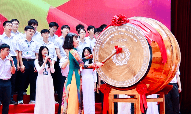 Hiệu trưởng Trường THPT chuyên Chu Văn An dặn học trò 5 điều trước kỳ thi tốt nghiệp THPT khiến bao người xúc động