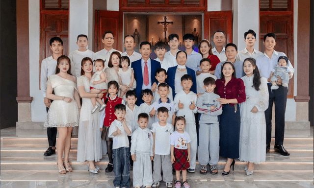 Ngỡ ngàng gia đình có 10 con ở Nghệ An: Mẹ và con gái ruột cùng nhau... ở cữ, sự thật về 4 chàng rể khiến ai cũng ghen tị