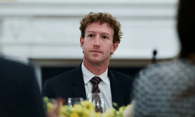 Facebook sập toàn cầu, tỷ phú Mark Zuckerberg mất gần 1 tỷ USD