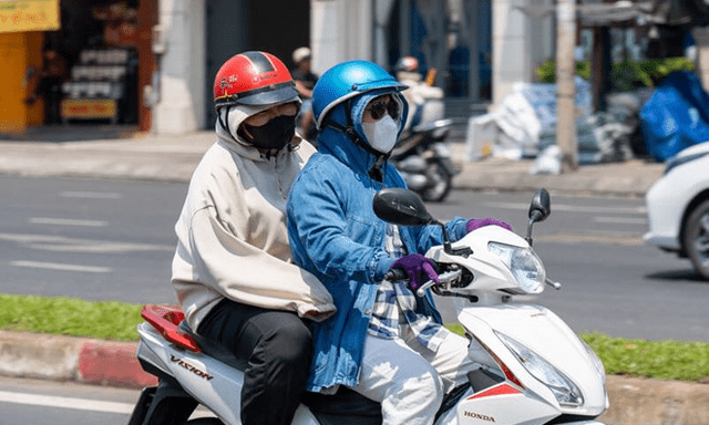Nắng nóng gay gắt bao phủ khắp miền Bắc