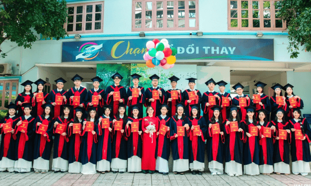Kỳ thi vào lớp 10 năm 2026 ở Hà Nội: Những lớp học có 100% học sinh thi đỗ trường chuyên