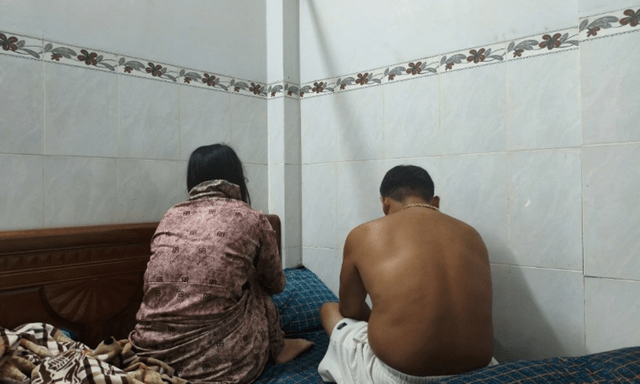 Bắt quả tang 3 cặp đôi 
