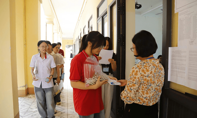 Điểm chuẩn lớp 10 ở Phú Thọ phân hóa mạnh, nhiều trường công lập lấy dưới 10