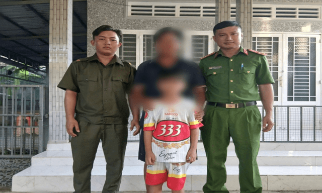 Tin tức thời sự 24h: Công an giúp cháu bé đi lạc trở về nhà an toàn 
