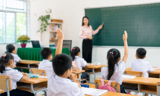 Đà Nẵng: Bổ sung hơn 3.300 hợp đồng lao động cho trường công