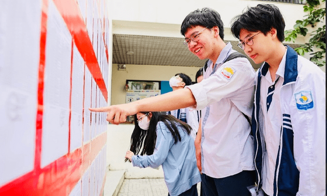 2 thủ khoa toàn quốc thi tốt nghiệp THPT 2026 cùng đạt 38,5 điểm đến từ đâu?