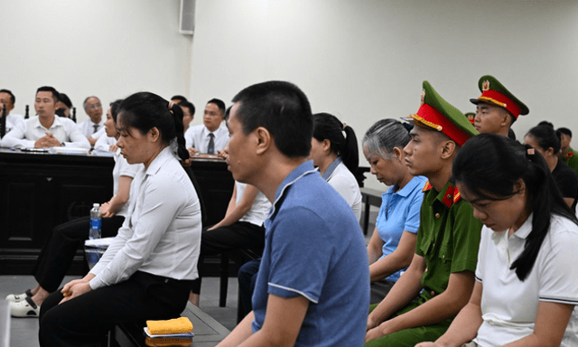 Vụ Herbitech sản xuất hàng giả: Hoãn phiên tòa xét xử vì vợ cựu giám đốc nhập viện