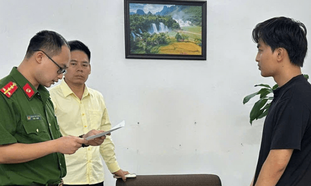 Khởi tố thanh niên 25 tuổi sản xuất, buôn bán hơn 4.600 gói trà giả