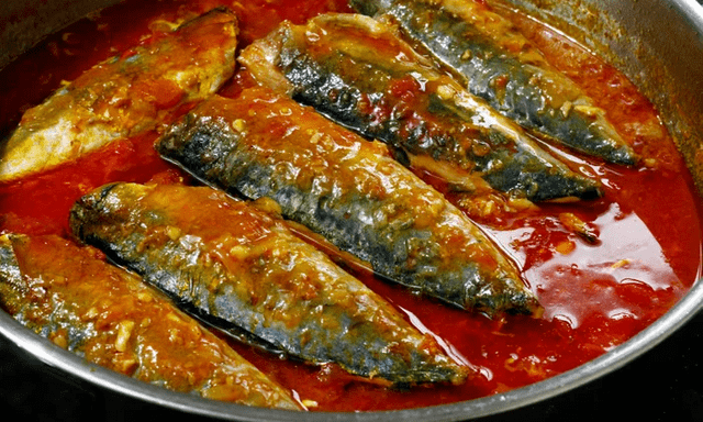 Không phải tôm hùm hay bào ngư, đây mới là đặc sản khiến khách du lịch đến miền Trung phải xách liền vài ký mang về
