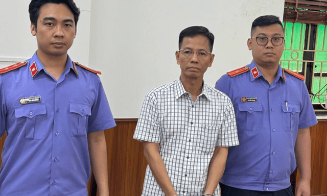Nguyên Thẩm phán TAND Hà Nội Nguyễn Đăng Phong bị bắt
