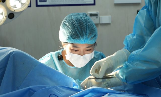 Những thói quen âm thầm đẩy bạn đến gần hơn với u xơ tử cung 