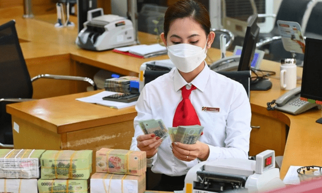 Nhiều ngân hàng tăng mạnh lợi nhuận quý II 2026, Sacombank dự báo giảm tới 50% so cùng kỳ
