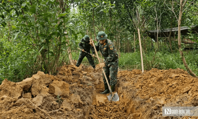 Bóc từng lớp đất tìm liệt sĩ còn nằm lại ở Câu Nhi