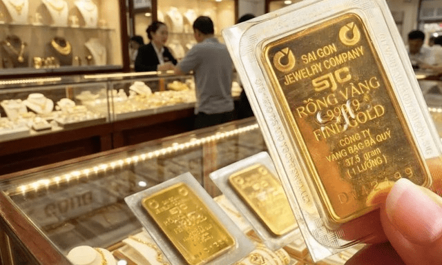 Giá vàng sáng nay (18/7): Vàng vẫn trên đà giảm