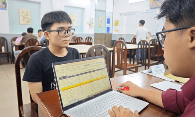 TP.HCM rà soát nhập học lớp 10, cân nhắc phương án tuyển sinh bổ sung