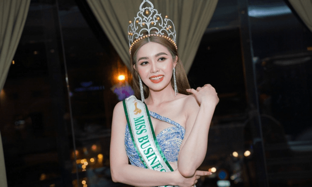 Vụ vương miện 3 tỷ đồng kiểm định không có kim cương thật: BTC cuộc thi hoa hậu lên tiếng 