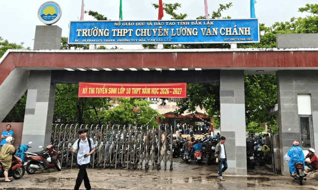 Vì sao thí sinh có môn thi dưới 3 điểm vẫn đỗ lớp 10 trường chuyên?