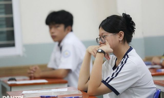 Bộ GD&ĐT trình đề án thi tốt nghiệp THPT trên máy tính: Lộ trình từ 2027, chỉ thi qua mạng nội bộ