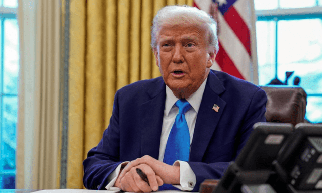 Tổng thống Trump bất ngờ lên tiếng về lý do dừng tấn công Iran