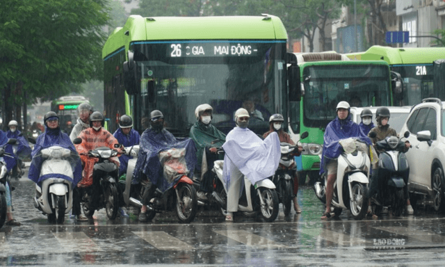 Dự báo thời tiết ngày 30/7: Hà Nội hạ nhiệt, mát mẻ, nhiều vùng có mưa to