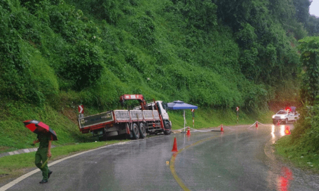 Khởi tố tài xế ô tô trong vụ tai nạn khiến 2 vợ chồng tử vong trên QL3