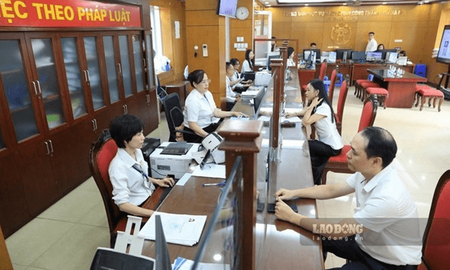 Công chức điều động sang đơn vị sự nghiệp có chuyển thành viên chức hay không?
