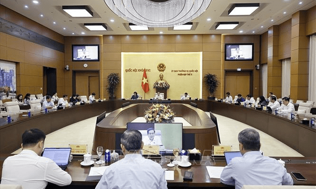 Ủy ban Thường vụ Quốc hội cho ý kiến về 27 dự án luật, nghị quyết tại Phiên họp thứ 6