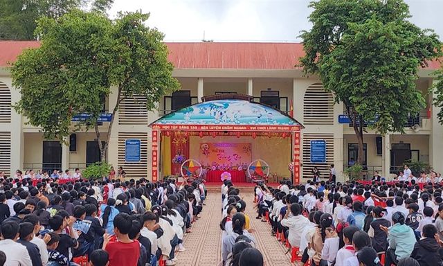 Hiệu trưởng viết thư kêu gọi hỗ trợ trên mạng xã hội: Điện Biên báo cáo Thủ tướng