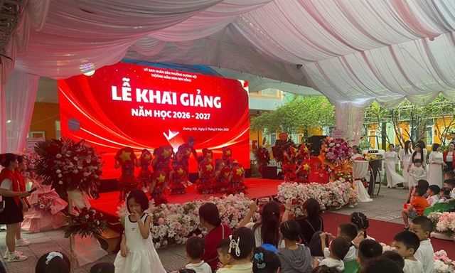 Rưng rưng điều đọng lại sau tiếng trống khai trường