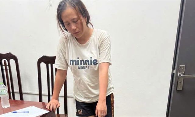 Cầm dao, cuốc đuổi đánh người bán hàng nước, người phụ nữ bị bắt tạm giam