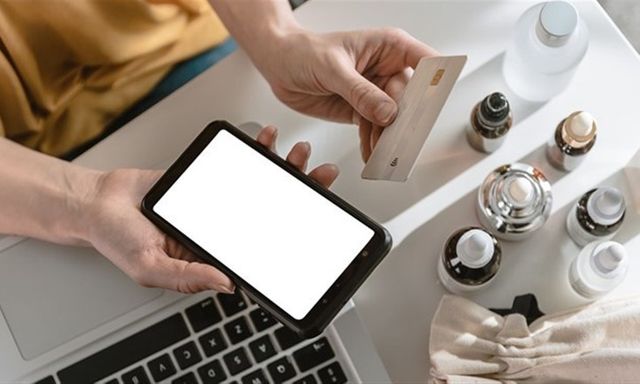 Bộ Y tế đề xuất cấm livestream bán thuốc, cụ thể thế nào?
