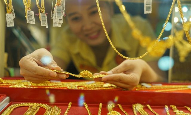 Giá vàng ngày 23/9: Tiếp đà sụt giảm, còn bao nhiêu 1 lượng?