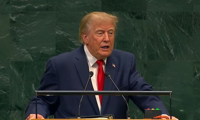 Tổng thống Mỹ Donald Trump tuyên bố 2 lựa chọn dành cho Iran 