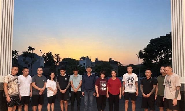 Pháp luật 24h: Bắt quả tang 15 đối tượng nam, nữ 