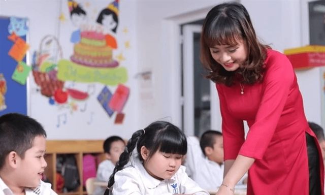 Ngành giáo dục Hà Nội sau xắp xếp: Giải bài toán thiếu giáo viên, siết chặt quản lý bữa ăn bán trú
