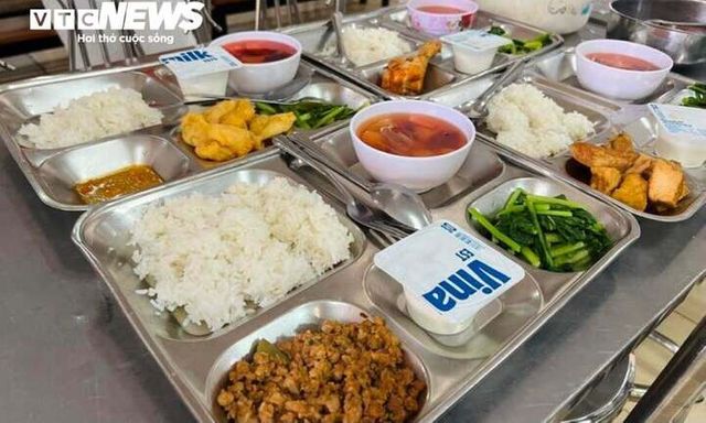 Trường tạm ngưng bán trú vì vướng thủ tục, Sở An toàn thực phẩm TP.HCM đề nghị tháo gỡ