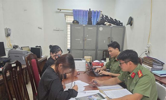 Pháp luật 24h: Lên mạng nói xấu nhau, thiếu nữ 17 tuổi bị xử phạt 6,25 triệu đồng