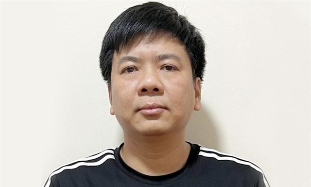 12 bản hợp đồng 