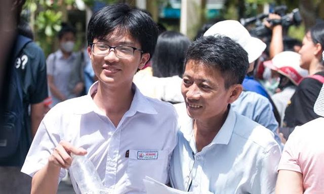 Đề xuất thi lớp 10 chỉ còn Toán và Ngữ văn: Người mừng giảm tải, người lo xáo trộn