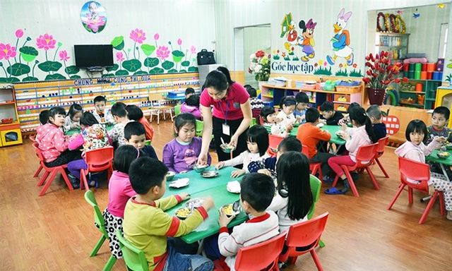 Đề xuất hỗ trợ tối thiểu 160.000 đồng/tháng cho trẻ mầm non con công nhân