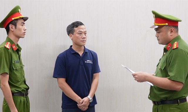 Bắt Chủ tịch Hội đồng quản trị Công ty Cổ phần đầu tư du lịch Mặt trời Việt Nam