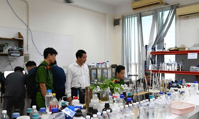 Danh sách Giám đốc, Phó giám đốc bị khởi tố trong vụ sửa kết quả quan trắc từ “không đạt” thành “đạt”
