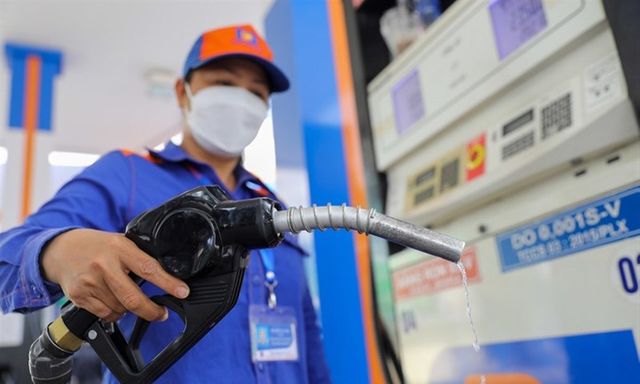 Chính phủ đồng ý tiếp tục kéo dài ưu đãi thuế xăng dầu 0% từ 1/10 đến hết năm 2026